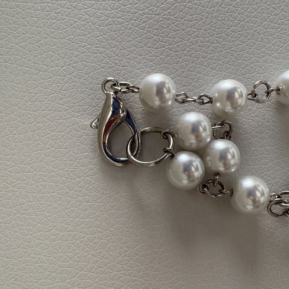 Multistrand White Acrylic and Glass Faux Pearl Necklace, Bracelet and Earrings - Picture 7 of 7